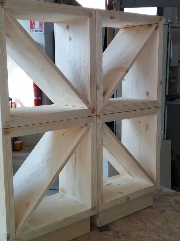 Serramenti in legno bergamop Complementi d'arredo in legno per negozi